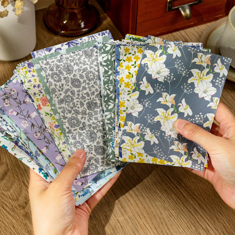 Vintage Collectible Magazines - 100-Sheet Retro Floral Ditsy Pattern Craft