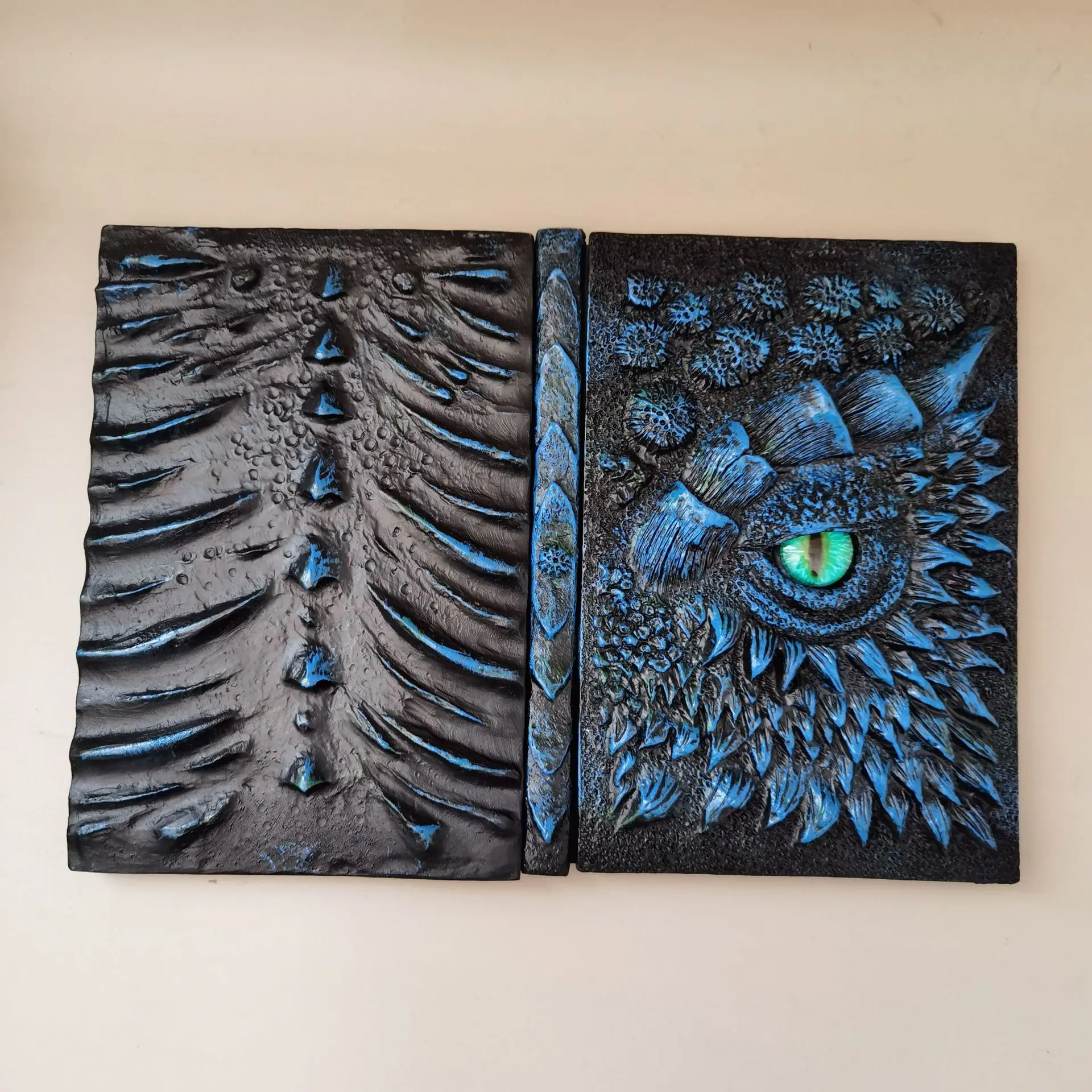 Cthulhu 3D Embossed Notebook B - огляд і ціна Vintage Collectibles