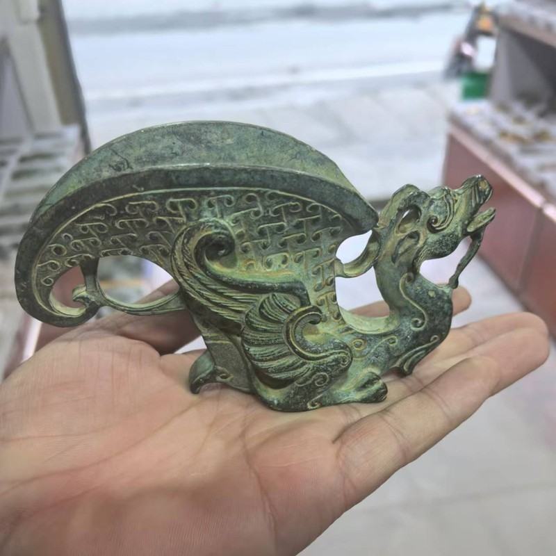 bottle faucet Pixiu copper orn - огляд і ціна Collectible Vintage Wine