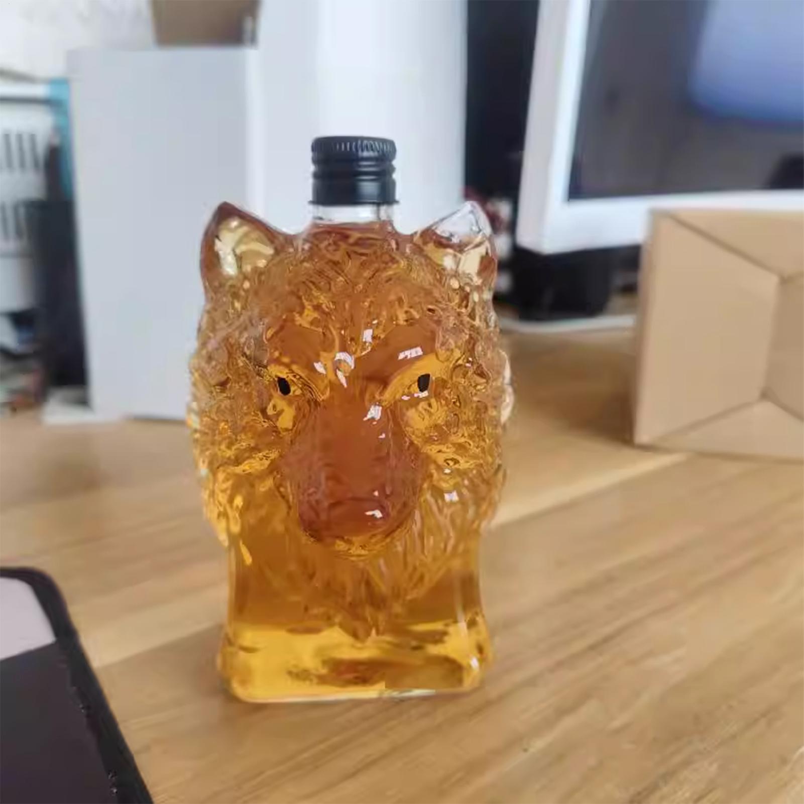 Whiskey Bottle Wolf Shape Wine - огляд і ціна Collectible Vintage Wine