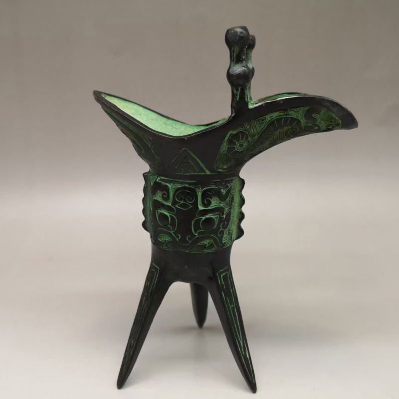 Antique crafts in stock, colle - огляд і ціна Collectible Vintage Wine