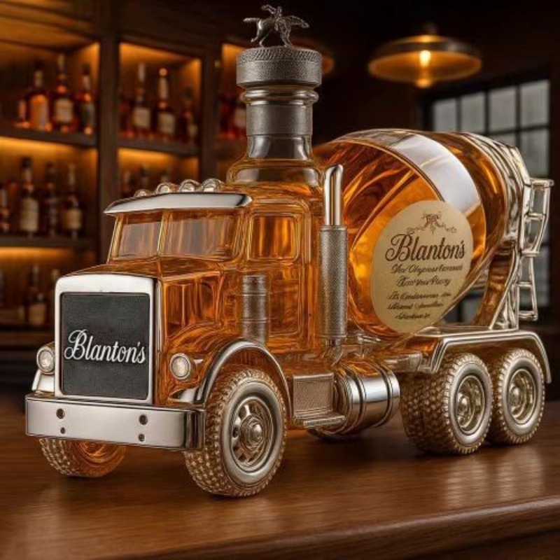Vintage Truck Design Glass Whi - огляд і ціна Vintage Collectible Liquor Bottles
