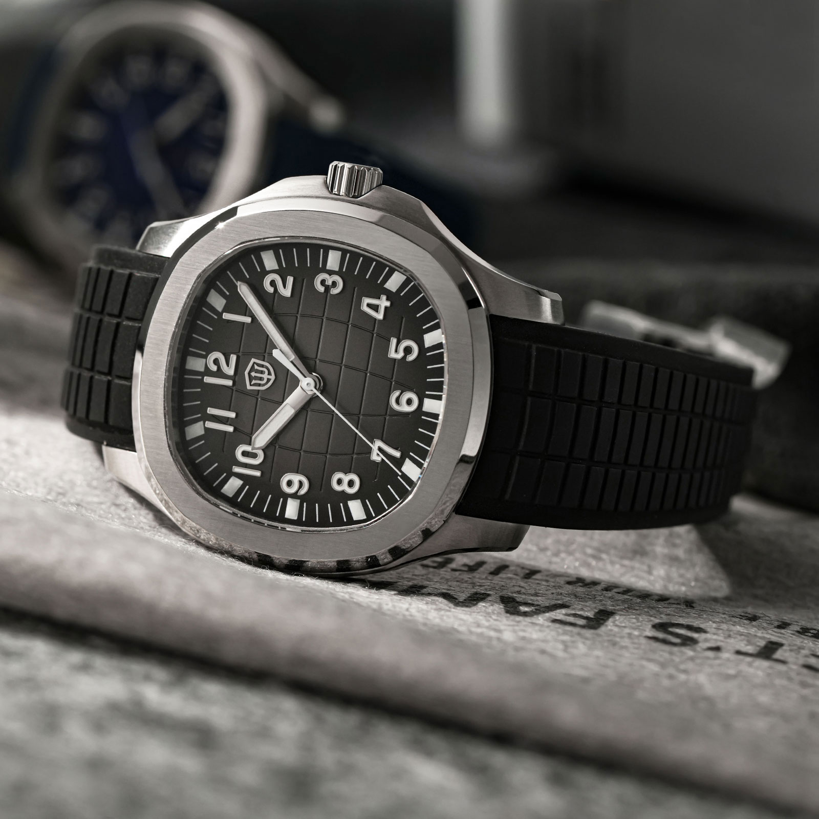 Watchdives WD008 38mm Dive Men - огляд і ціна Vintage Watch Crystal