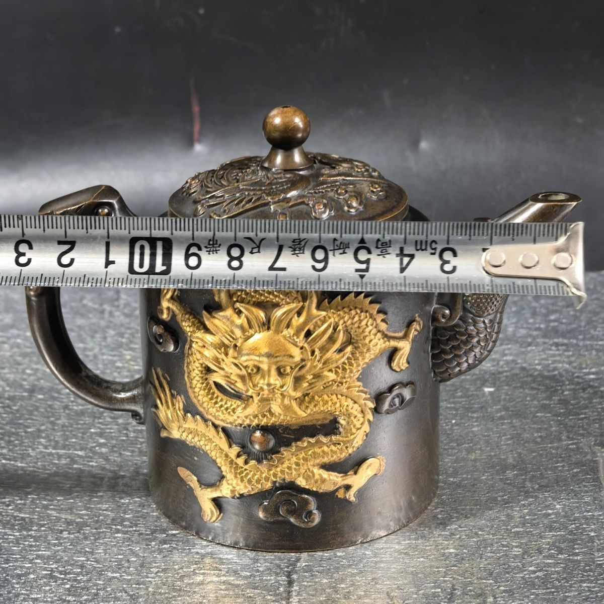 Vintage Gilt Brass Dragon & Ph - огляд і ціна Collectible Vintage Wine