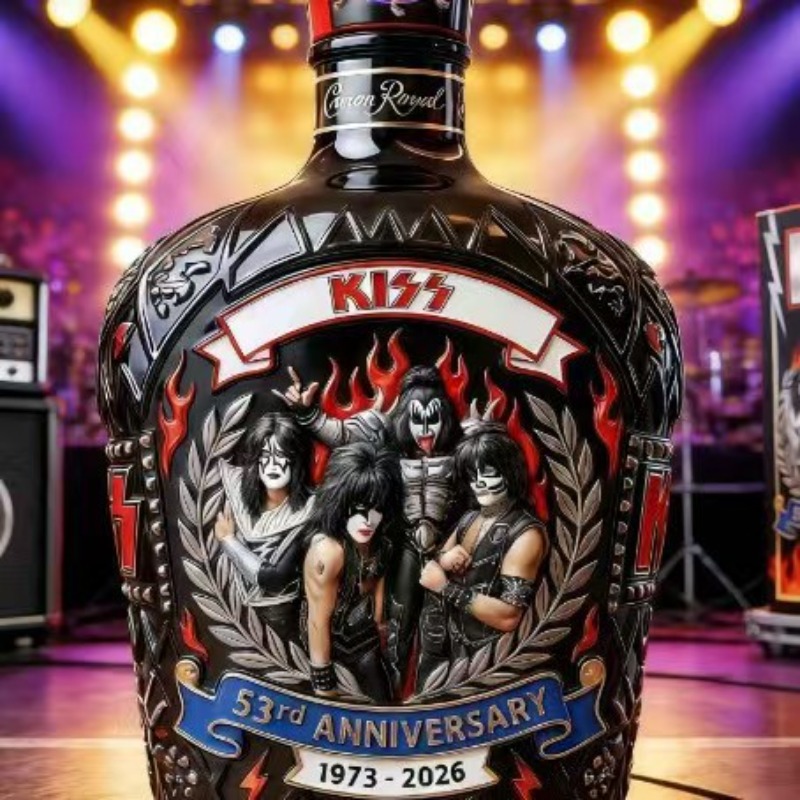 Collectible KISS Band Style Wh - огляд і ціна Vintage Collectible Liquor Bottles
