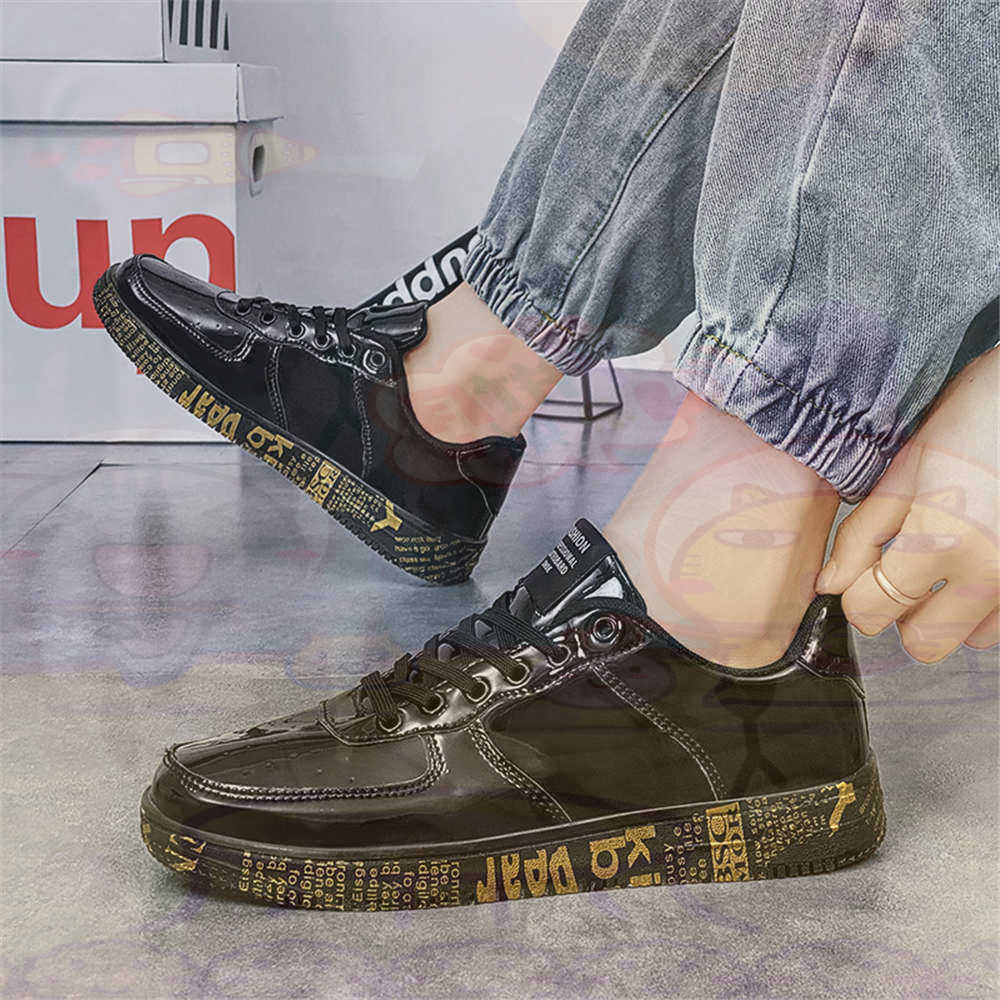 Round Foot Size 45 Sneakers Wh - огляд і ціна Vintage And Collectible Stores